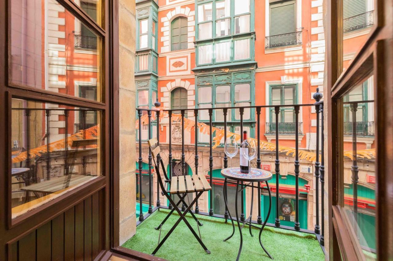 شقة Bilbao Chic Barrena Old Town المظهر الخارجي الصورة